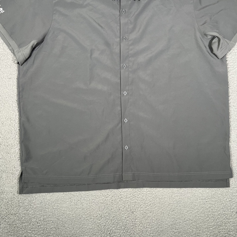 Adidas Shirt Mens 2XL Gray Full Button Shirt Vented Performance Stretch Logo NWT - Picture 4 of 15